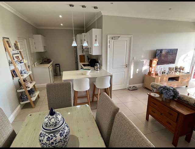 1 BEDROOM RETIREMENT UNIT FOR SALE IN MOUNT EDGECOMBE RETIREMENT VILLAGE
